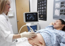 O aparelho de ultra-som é praticamente em todas as cidades, e qualquer futura mãe pode vê-la migalha antes de seu nascimento