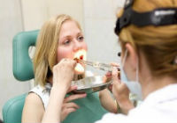 Symptoms and treatment of chronic tonsillitis inflammation of the tonsils