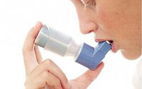 Kliniškai papuoštas bronchų astmos srovės ir tipiški simptomai