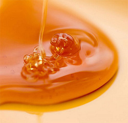 Se durante una dieta di grano saraceno vuole dolcezza, diffondere un cucchiaino di miele in un bicchiere d'acqua e bevande